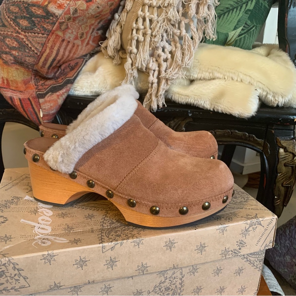 FINAL OFFER Free People Chalet slip on clog 5.5 / 36